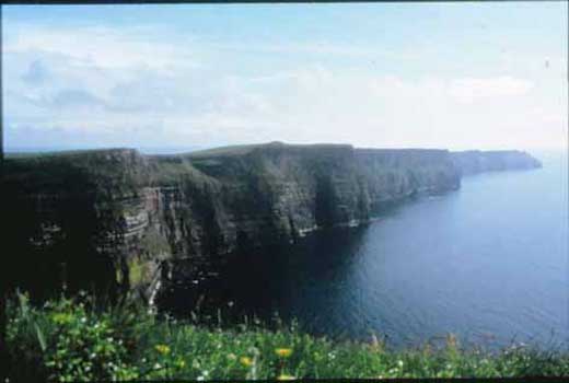 Auf unserer Radtour besichtigen wir auch die Cliffs of Moher