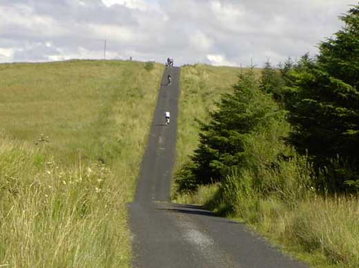 Auch Steigungen gibt es auf unseren Radtouren durch Irland